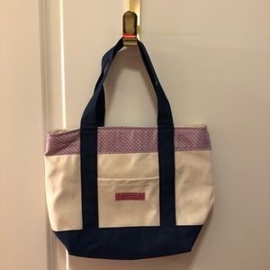 Perfect Condition Vineyard Vines Whale Canvas Tote